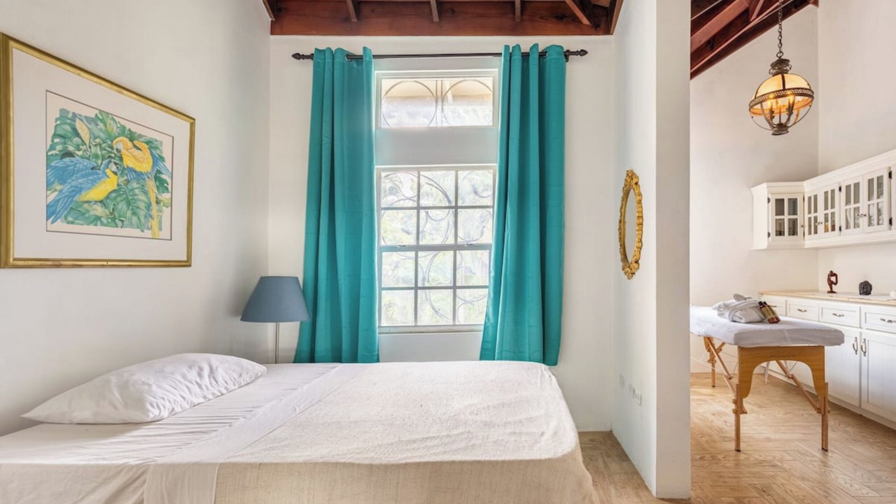 Photo of Bedroom in Runaway Bay