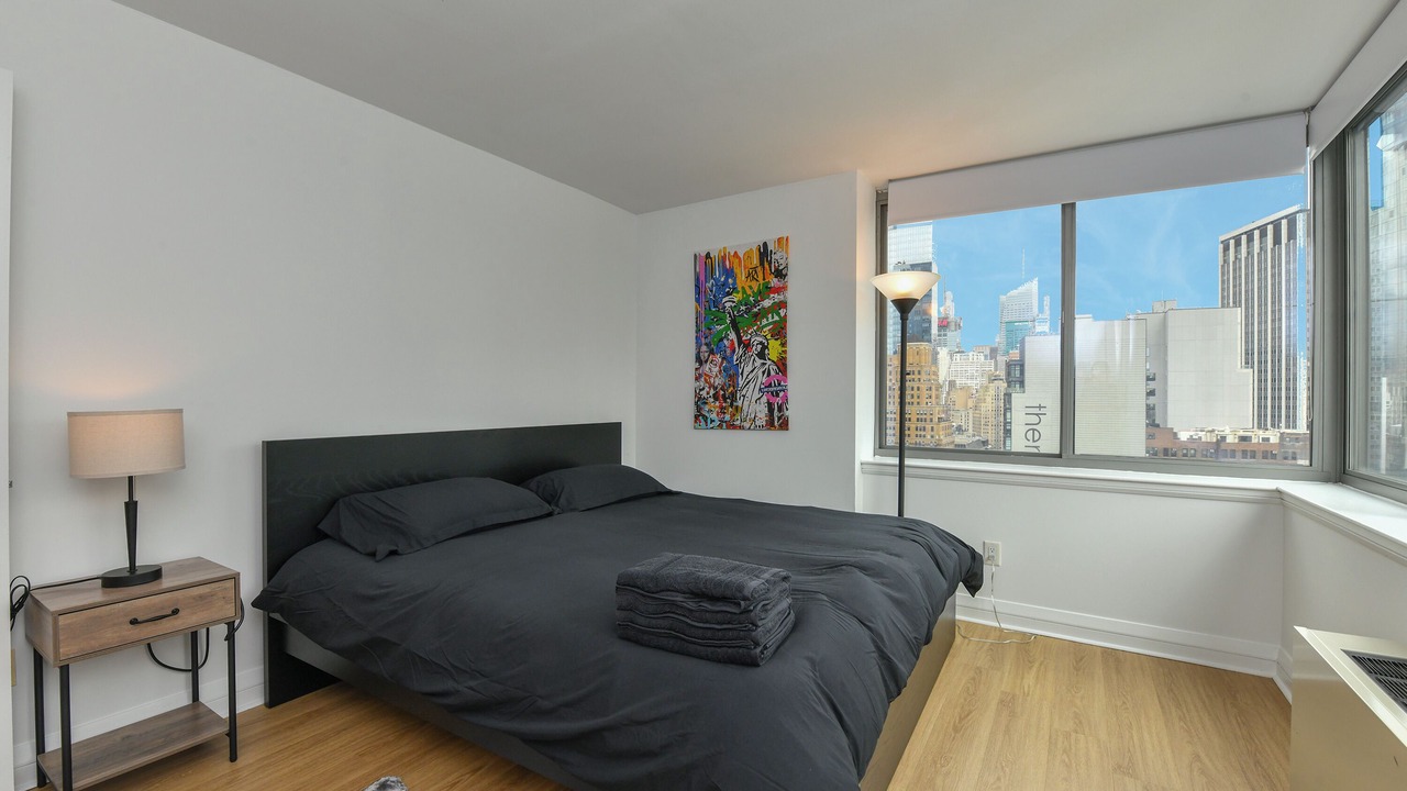 Photo of Bedroom in Midtown South