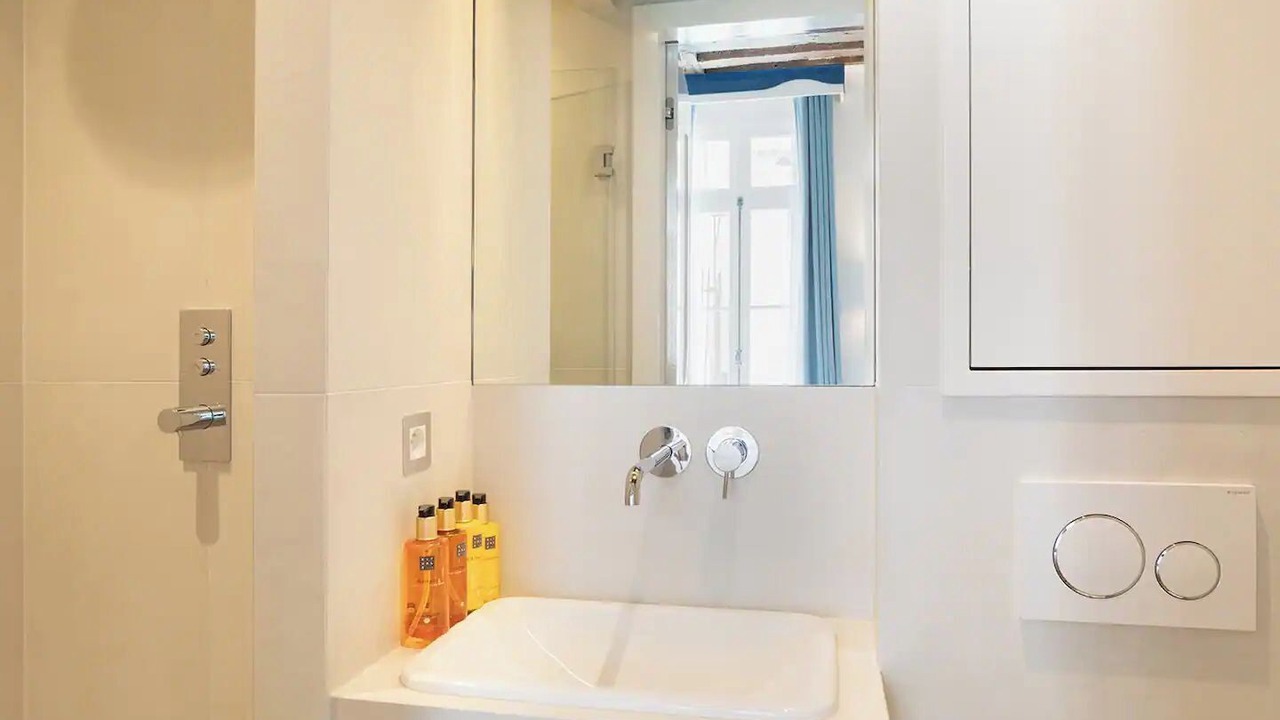 Photo of Bathroom in Quartier de la Monnaie
