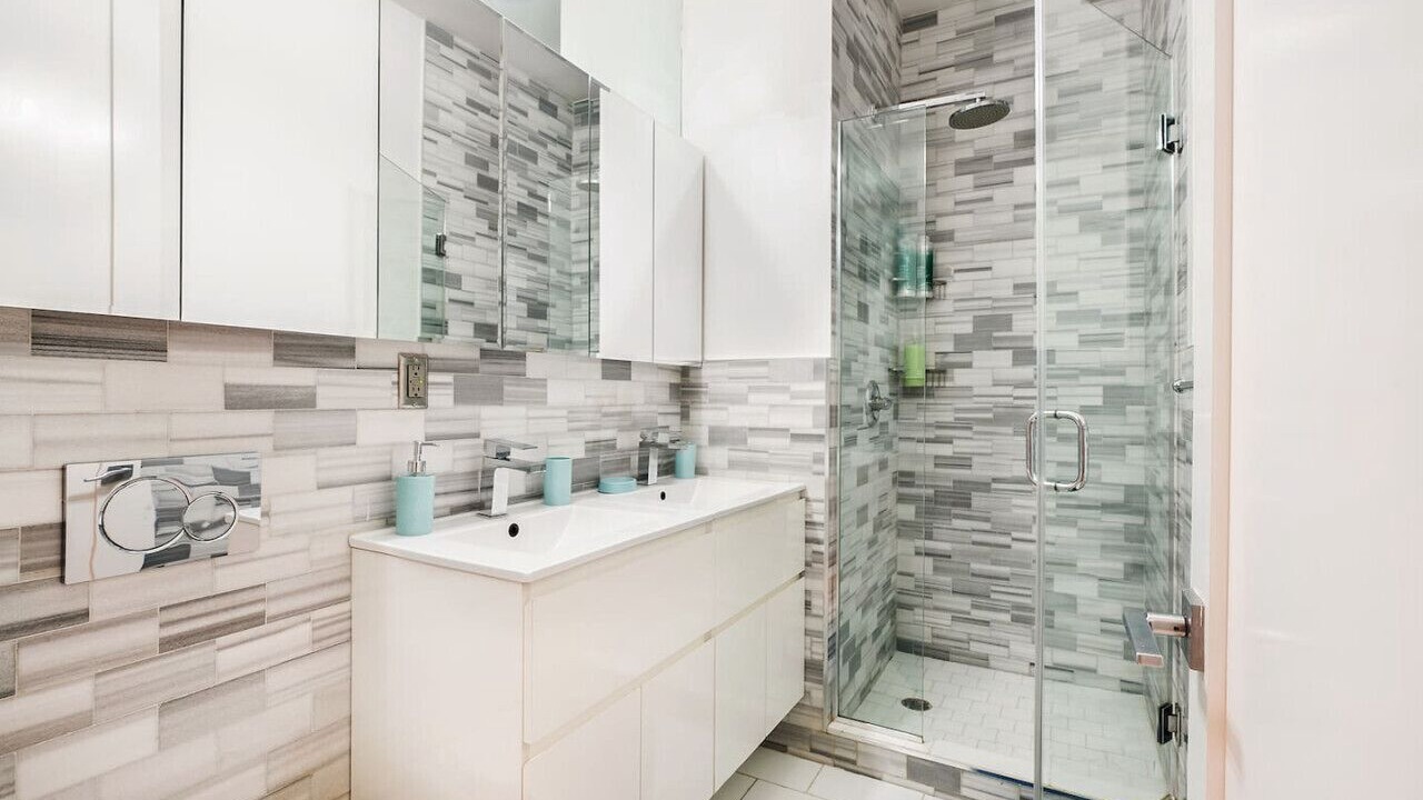 Photo of Bathroom in Little Italy