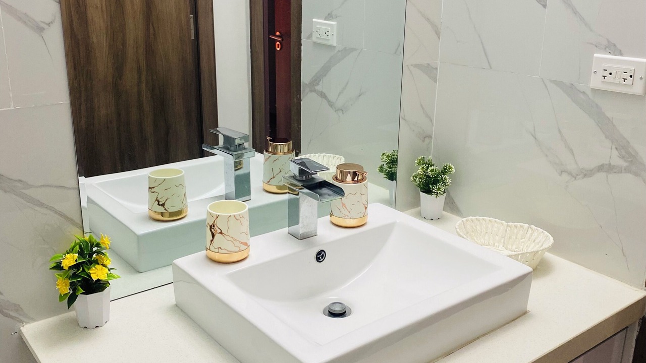 Photo of Bathroom in Eden Gardens