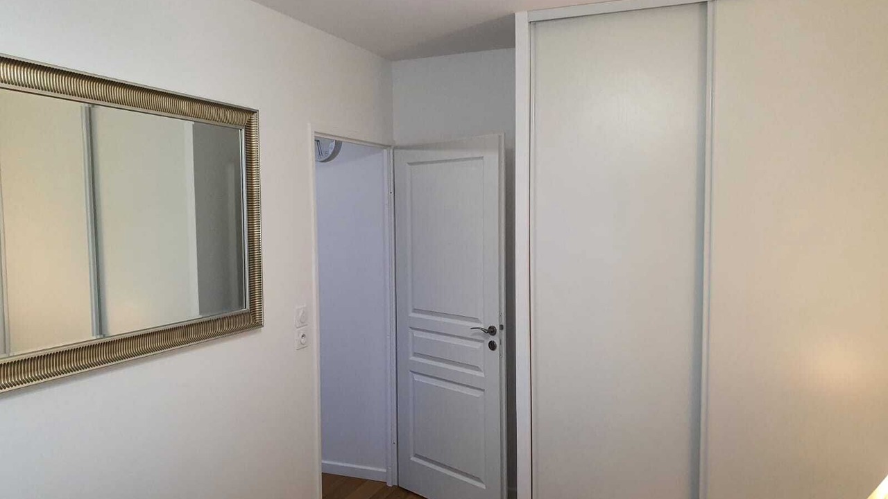 Photo of Bedroom in Le Plessis-Robinson