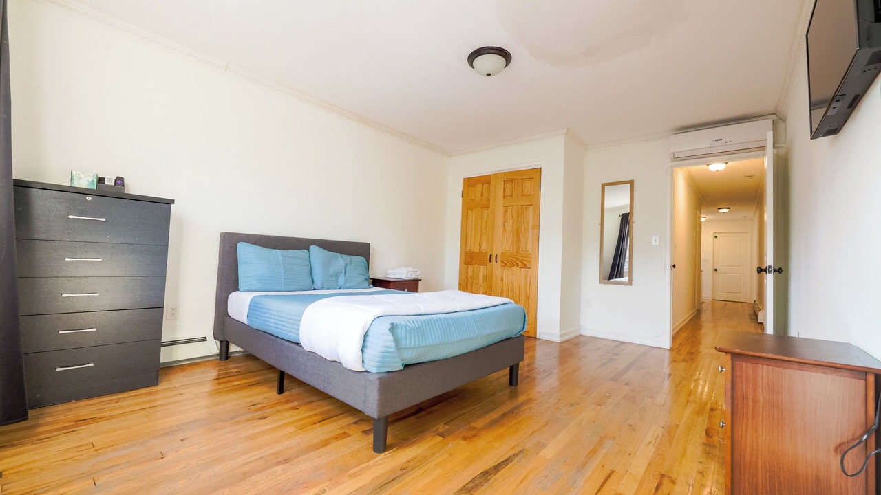 Photo of Bedroom in Crown Heights