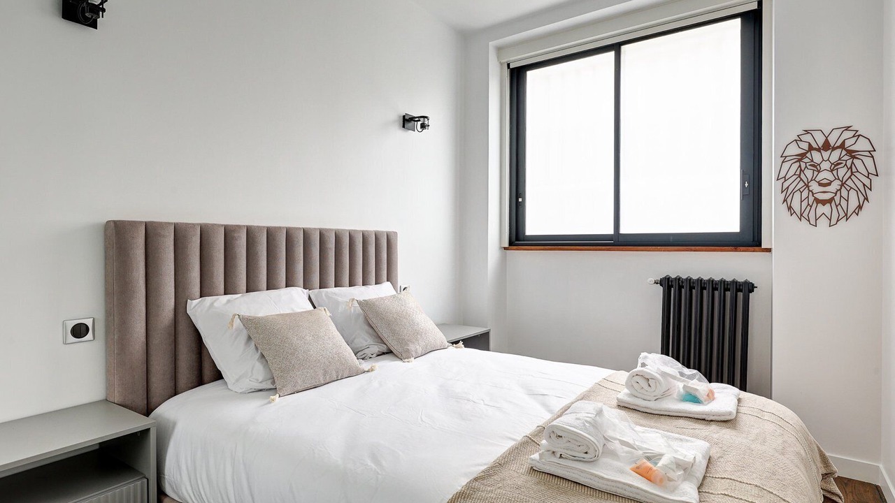 Photo of Bedroom in Hopital Saint-Louis