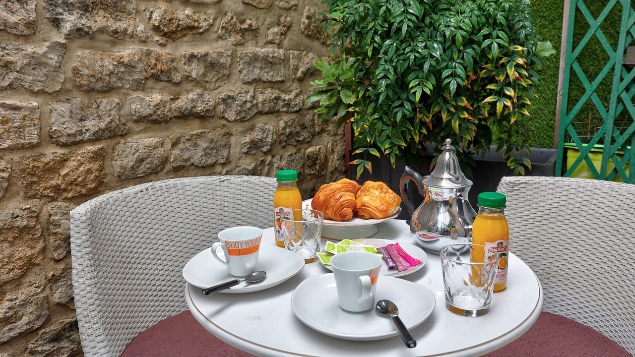 Photo of Outdoor in Hopital Saint-Louis