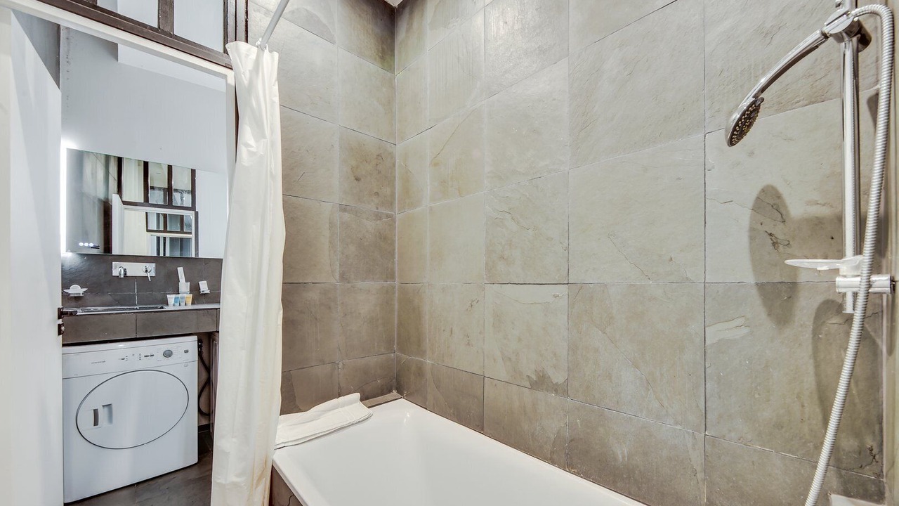 Photo of Bathroom in Quartier de Rochechouart