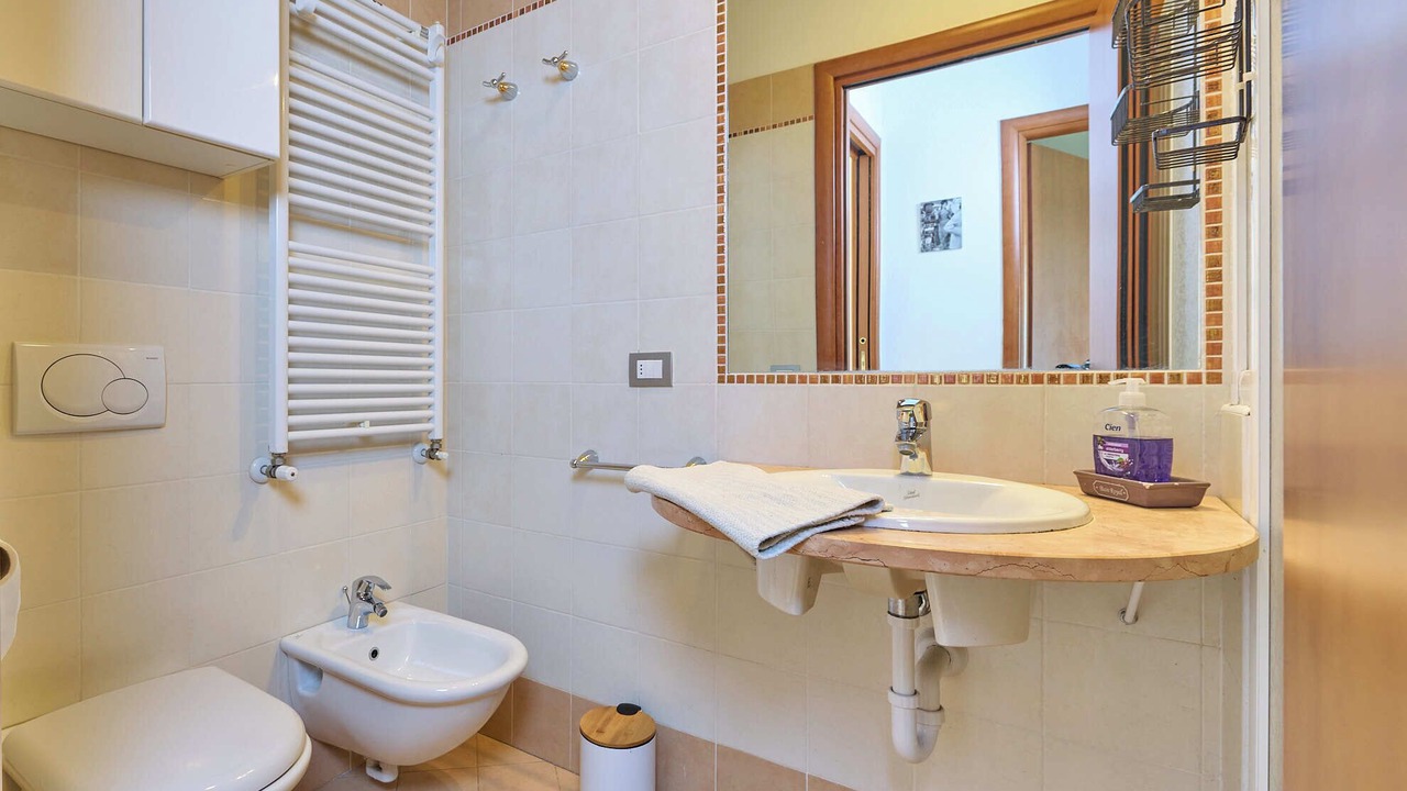Photo of Bathroom in Montioni