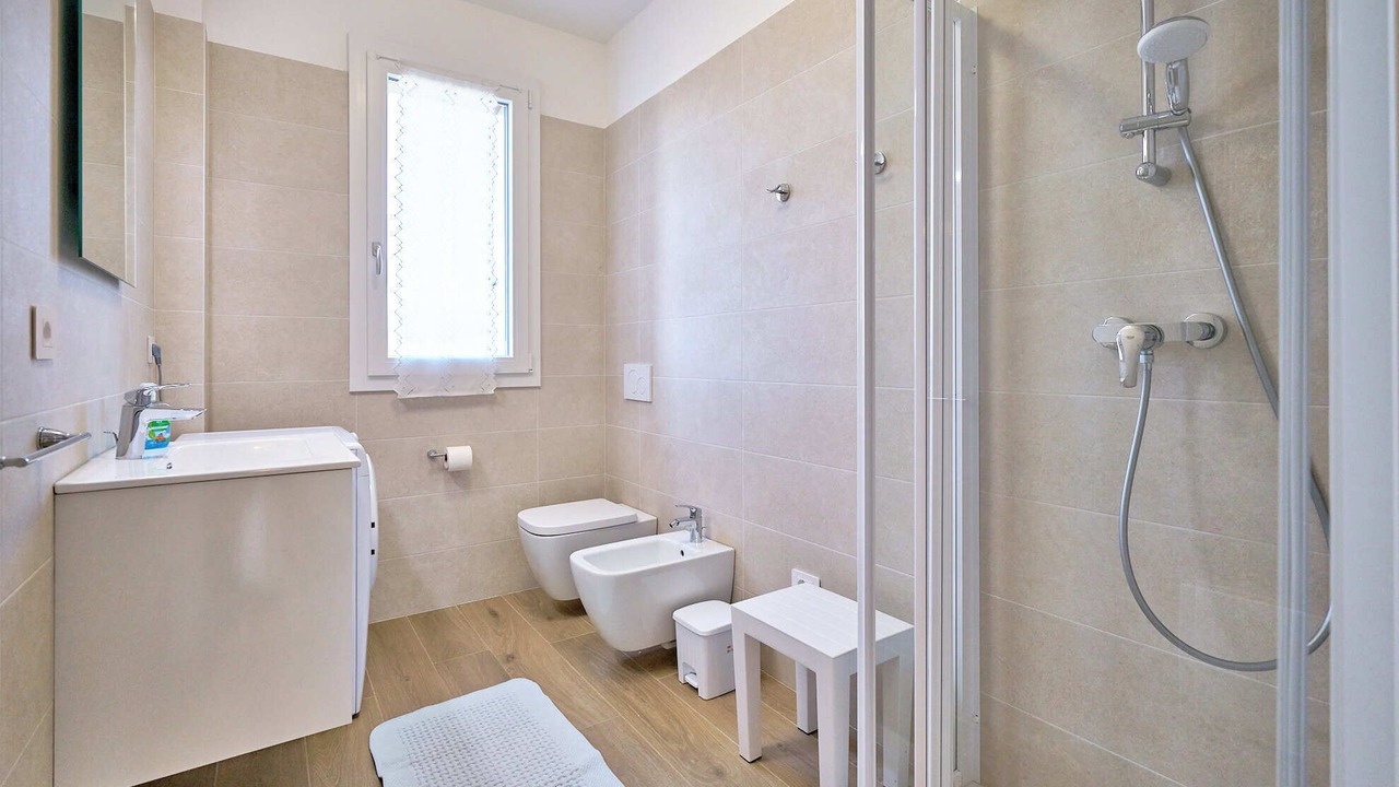 Photo of Bathroom in Montioni