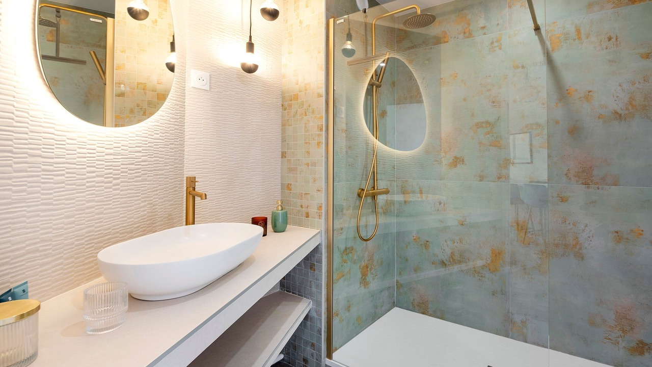 Photo of Bathroom in Fontenay-aux-Roses