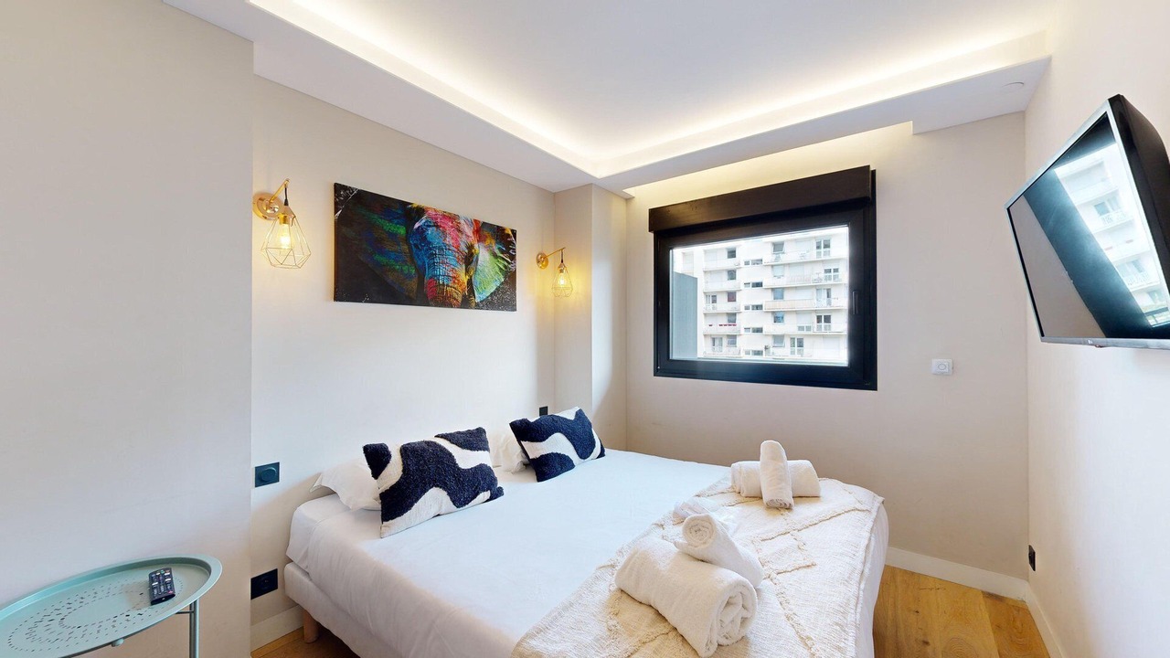 Photo of Bedroom in 15th Arrondissement