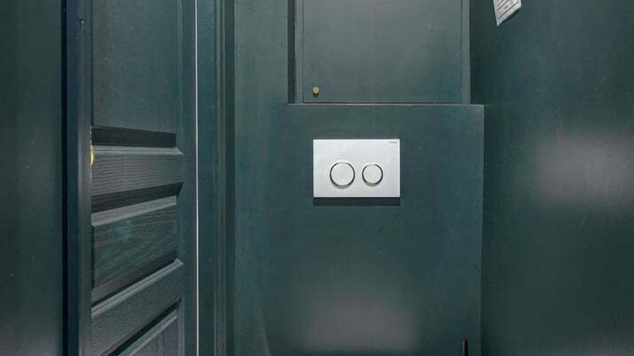 Photo of Bathroom in 20th Arrondissement