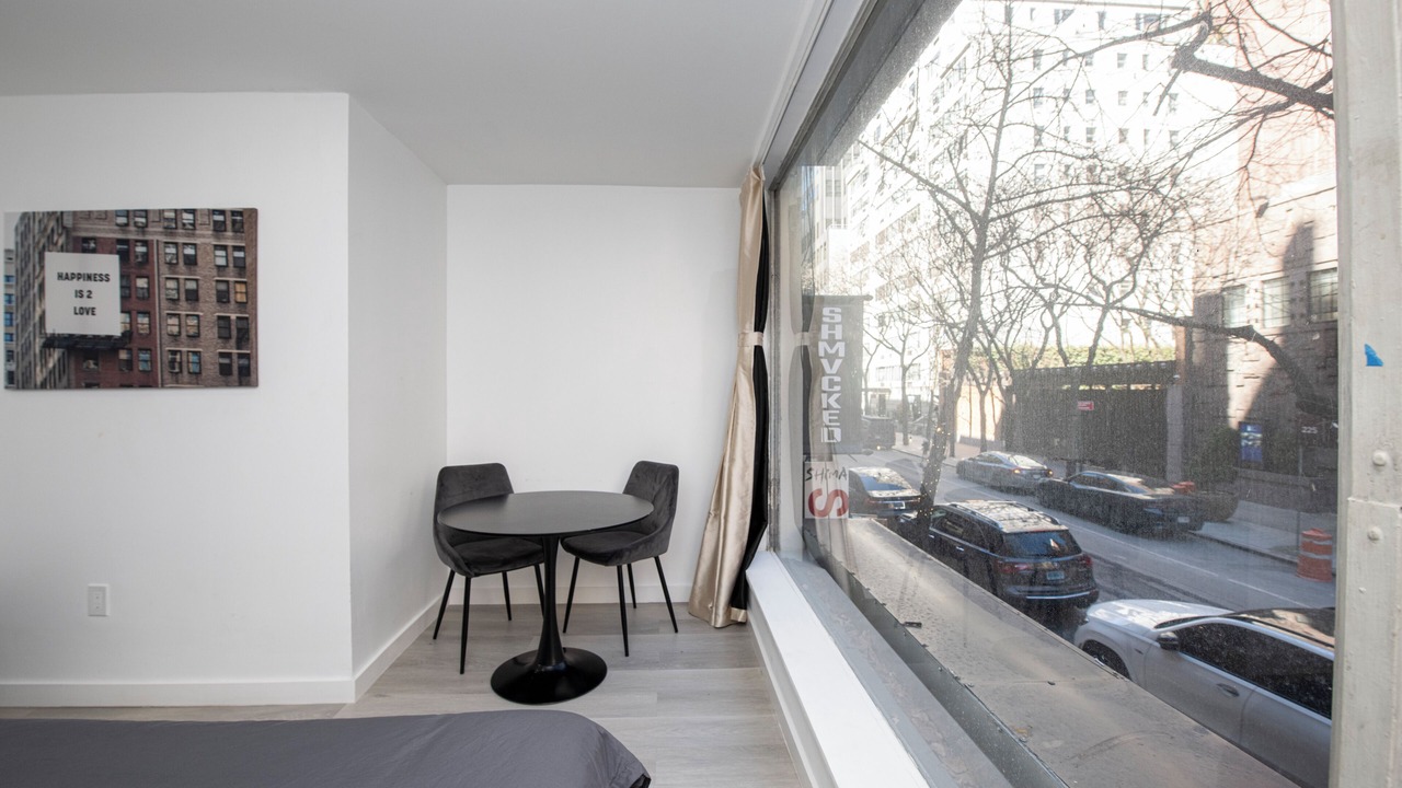 Photo of Bedroom in Sutton Place