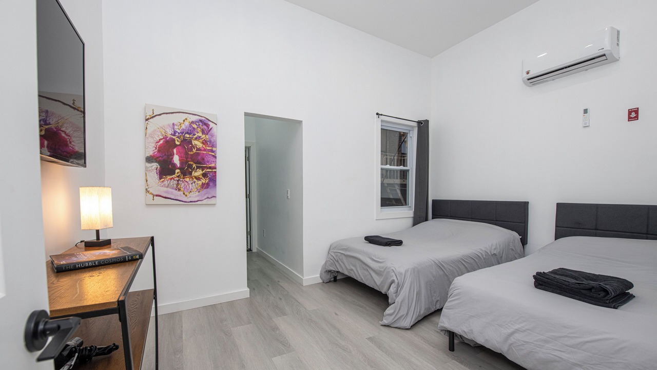 Photo of Bedroom in Sutton Place