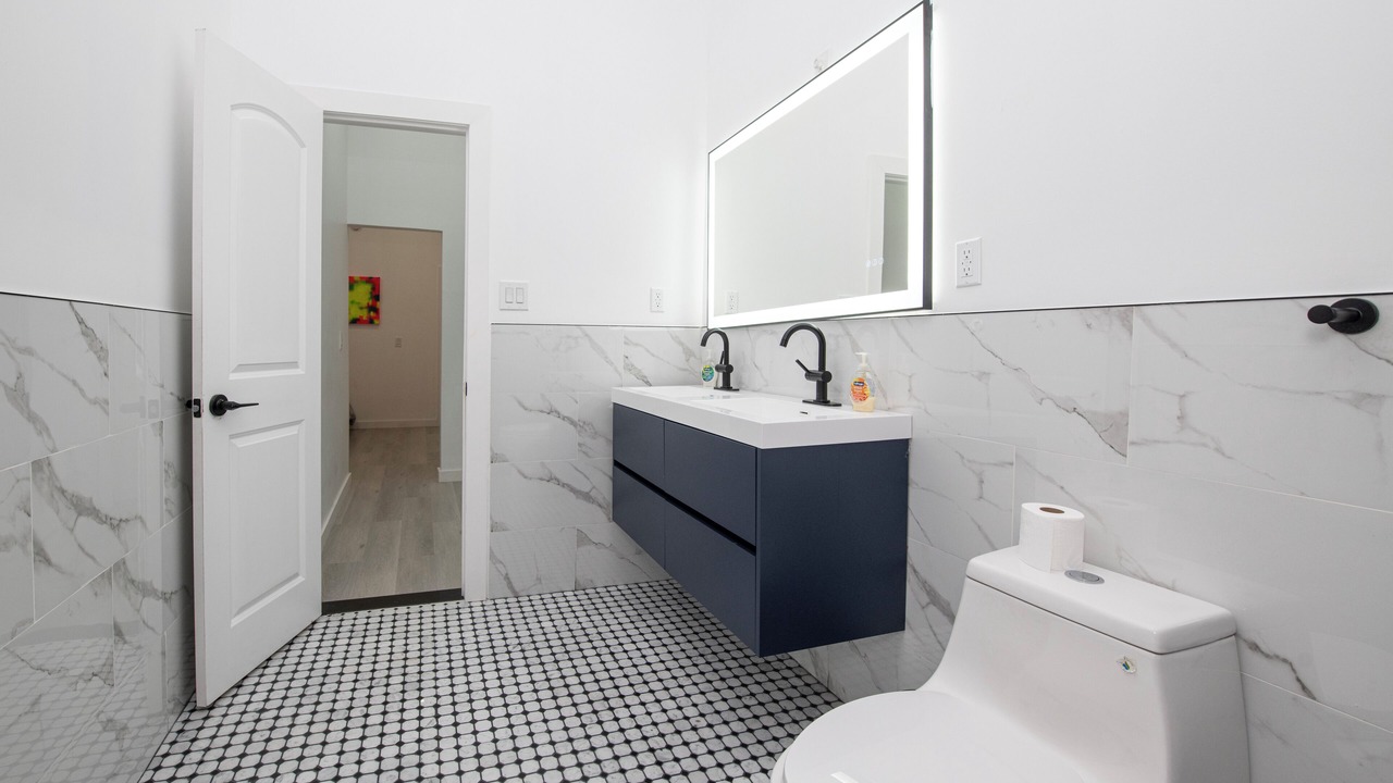 Photo of Bathroom in Sutton Place