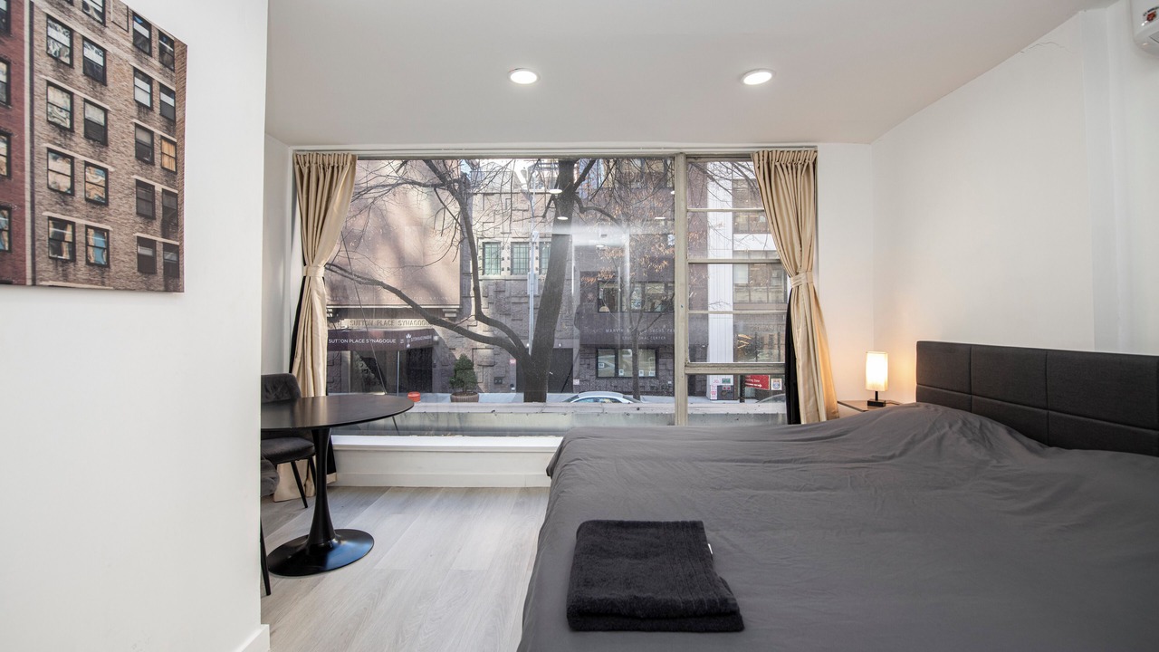 Photo of Bedroom in Sutton Place