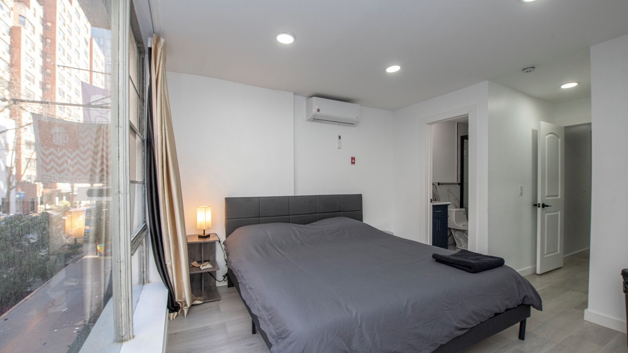 Photo of Bedroom in Sutton Place