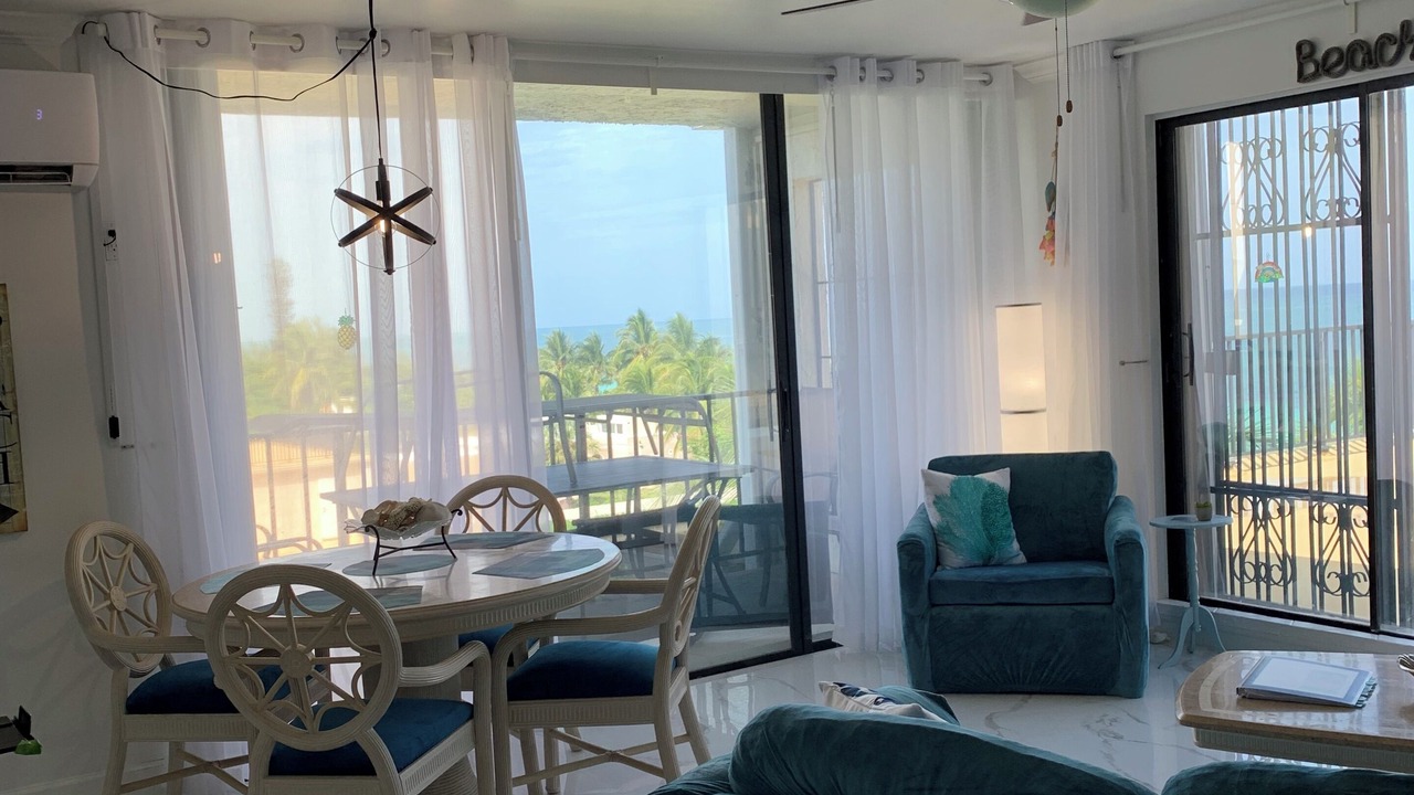 Photo of Livingroom in Discovery Bay