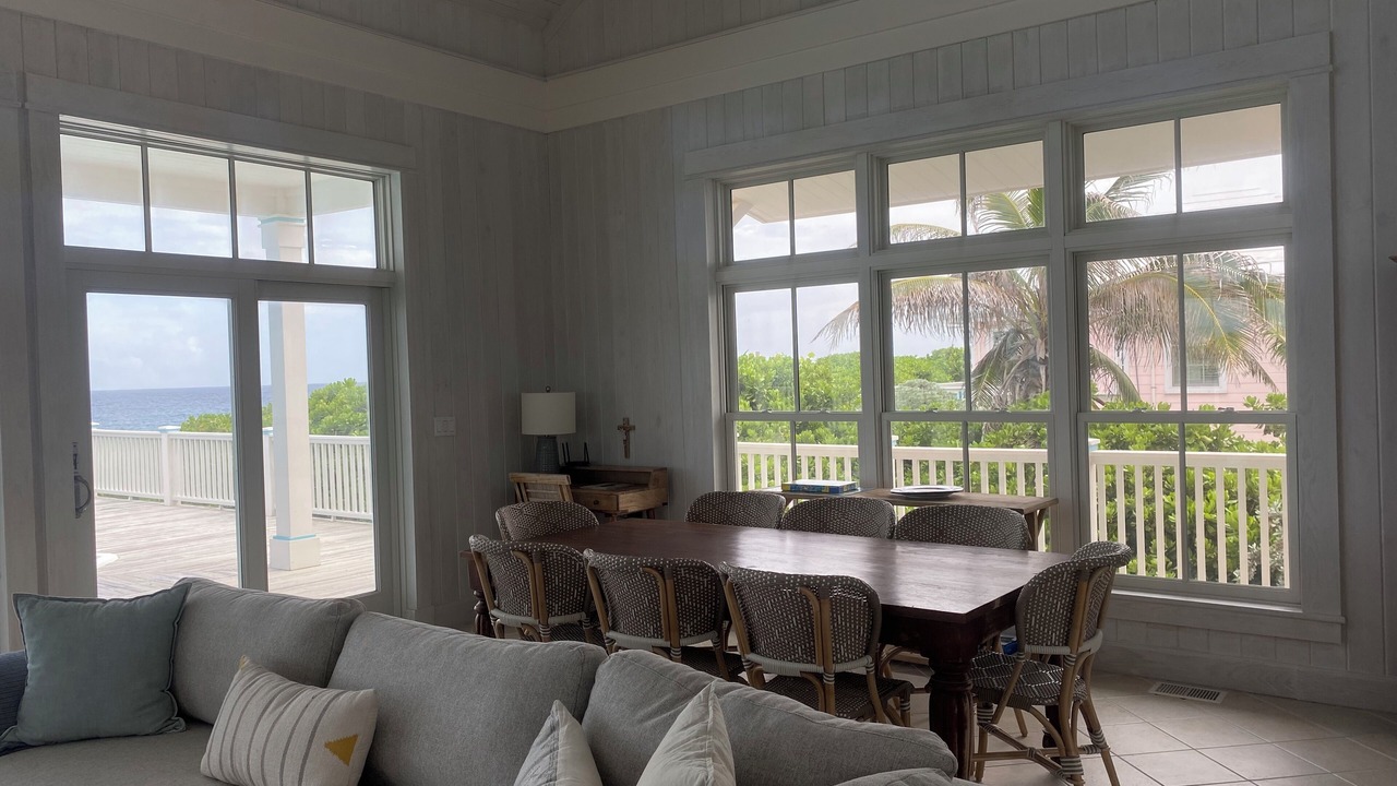 Photo of Livingroom in Hope Town