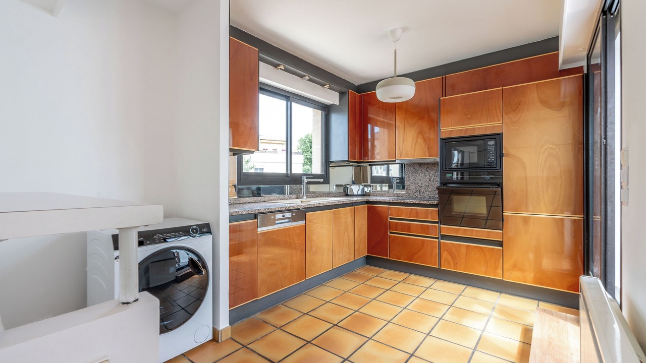 Photo of Kitchen in Le Parc Saint-Maur