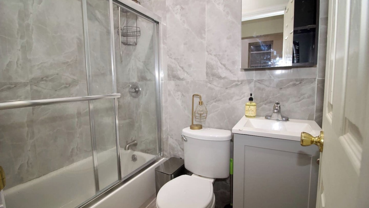 Photo of Bathroom in Bedford-Stuyvesant