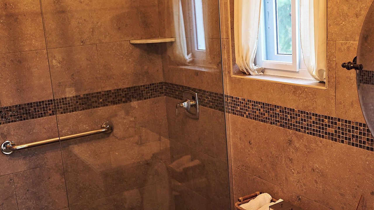 Photo of Bathroom in Paradise Island