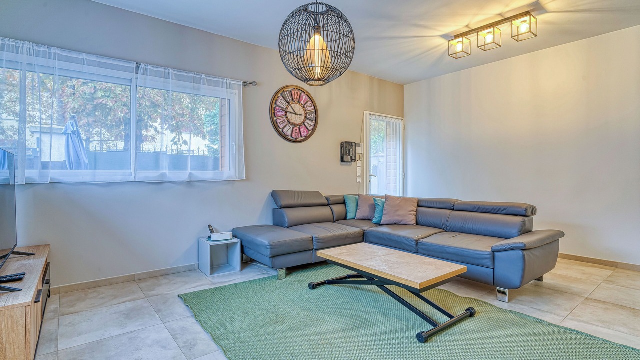 Photo of Livingroom in Les Muriers