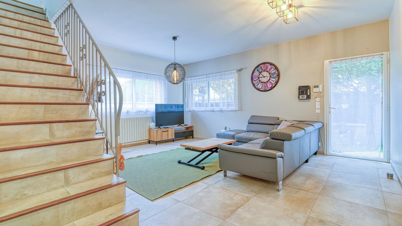 Photo of Livingroom in Les Muriers