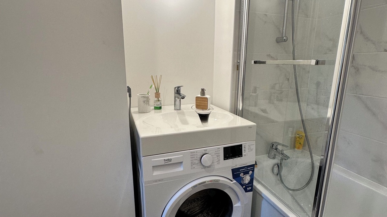 Photo of Bathroom in Le Bourget