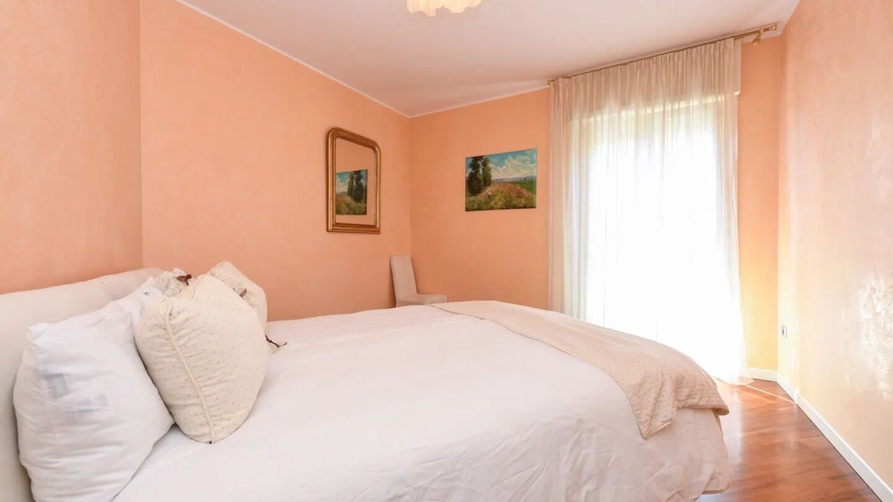 Photo of Bedroom in Sirmione Old Town