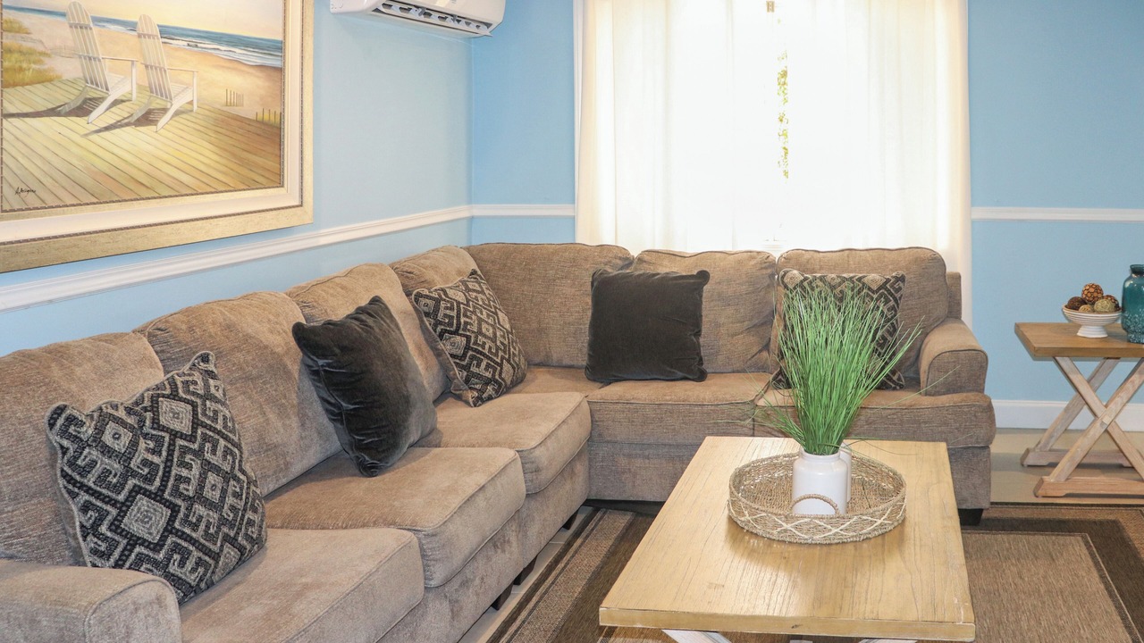 Photo of Livingroom in Downtown