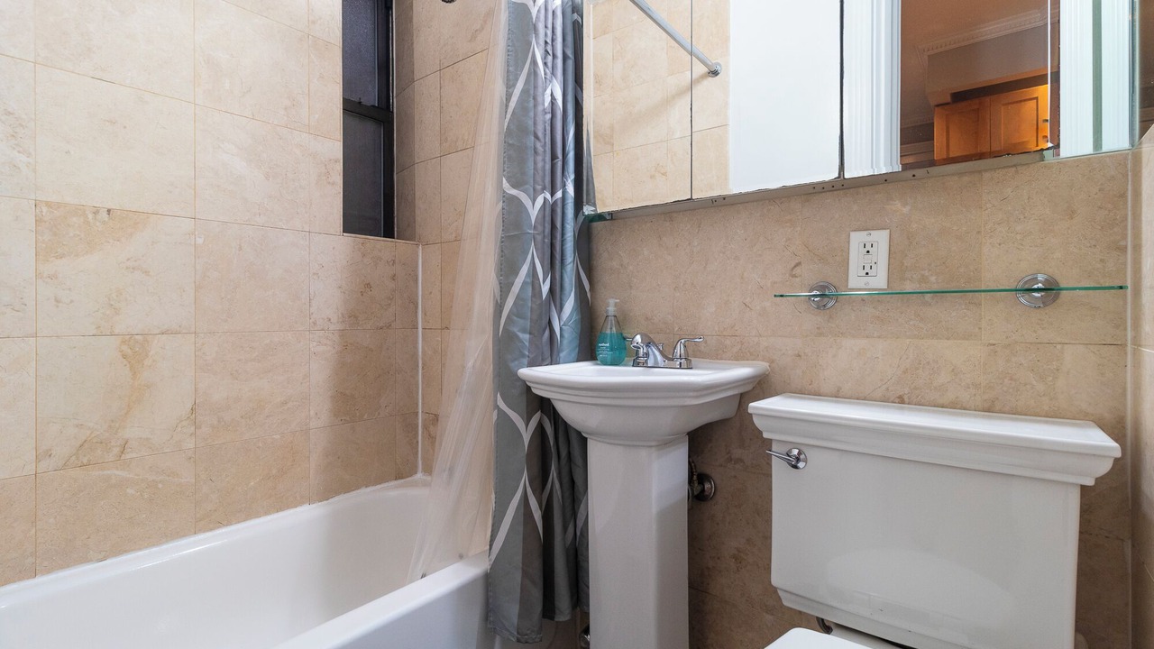 Photo of Bathroom in Tudor City