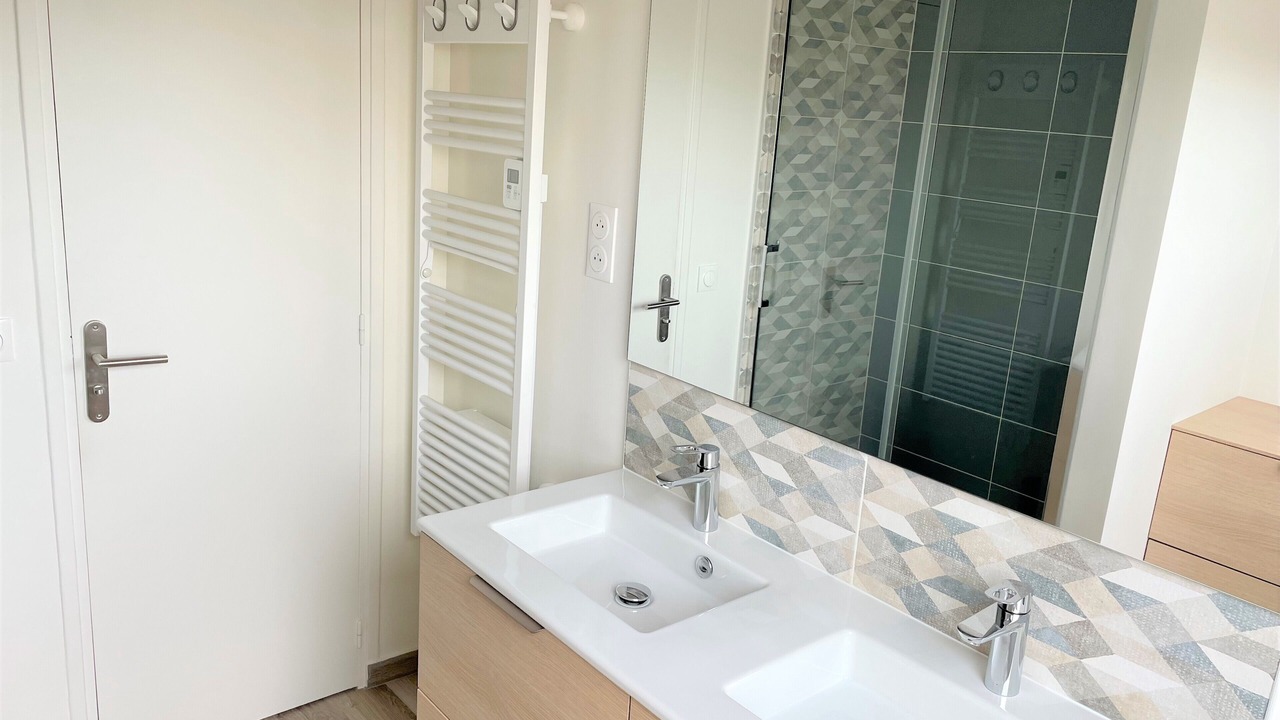 Photo of Bathroom in Cachan