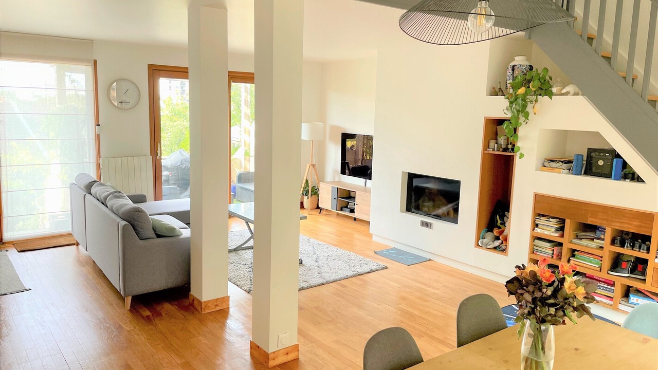 Photo of Livingroom in Cachan