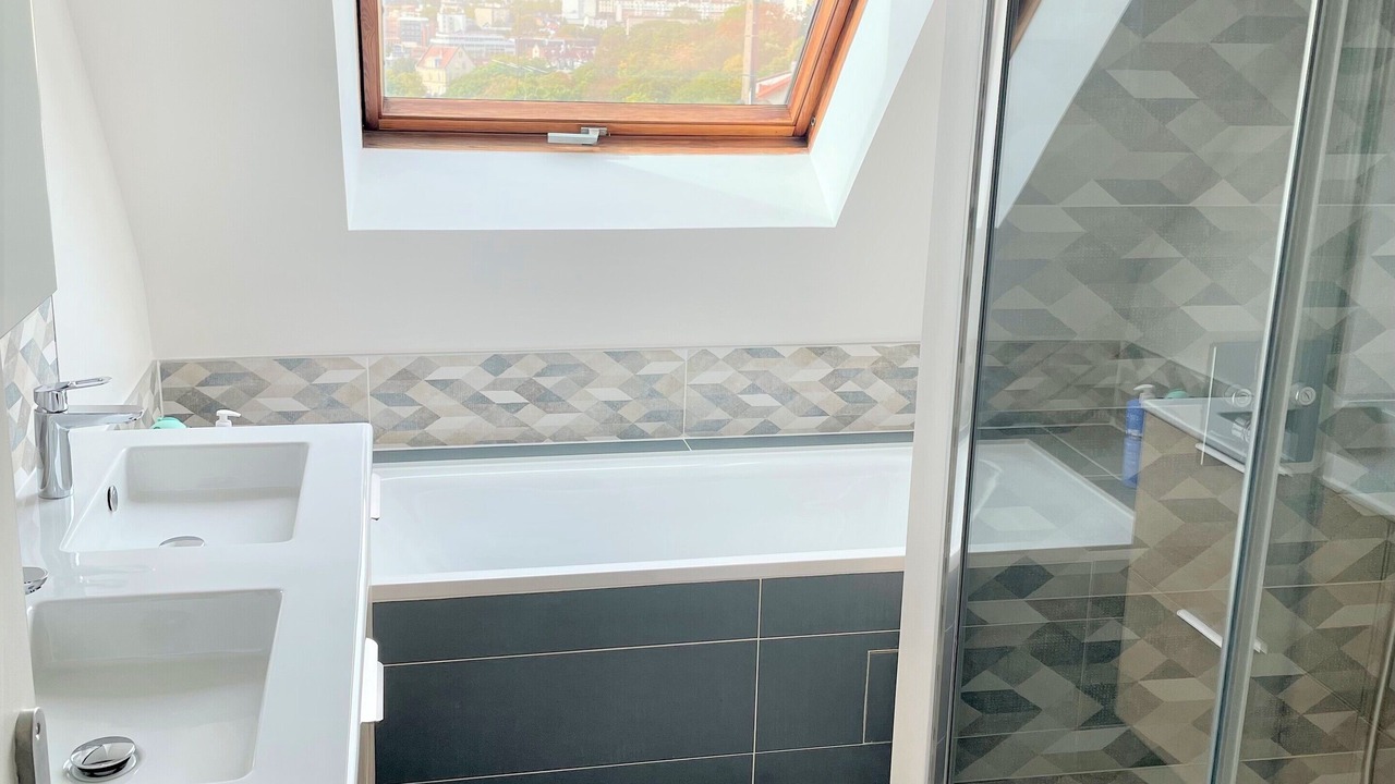 Photo of Bathroom in Cachan