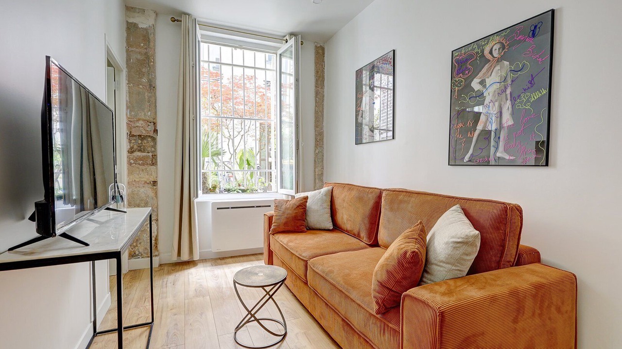 Photo of Livingroom in Hopital Saint-Louis