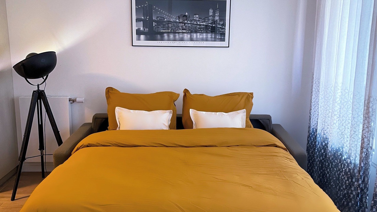 Photo of Bedroom in Clichy