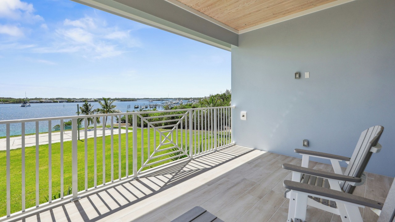 Photo of Patio Balcony in Green Turtle Cay