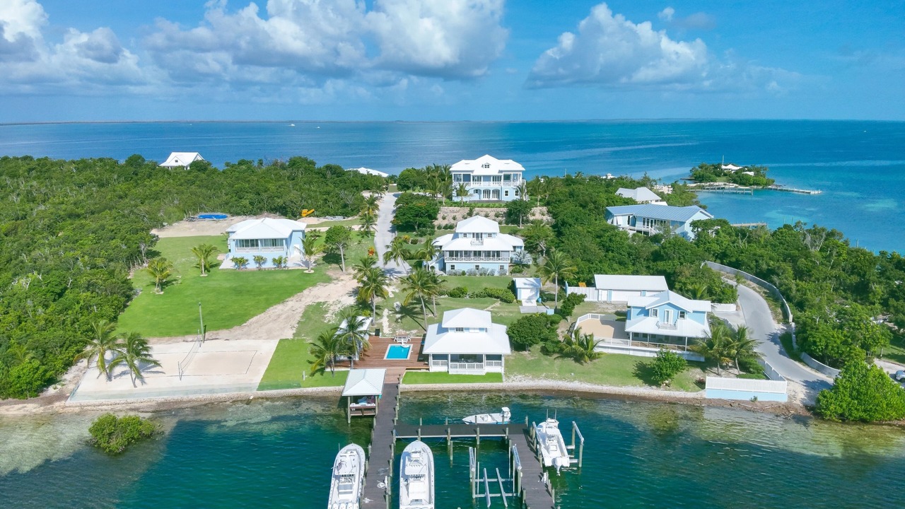 Photo of Others in Green Turtle Cay