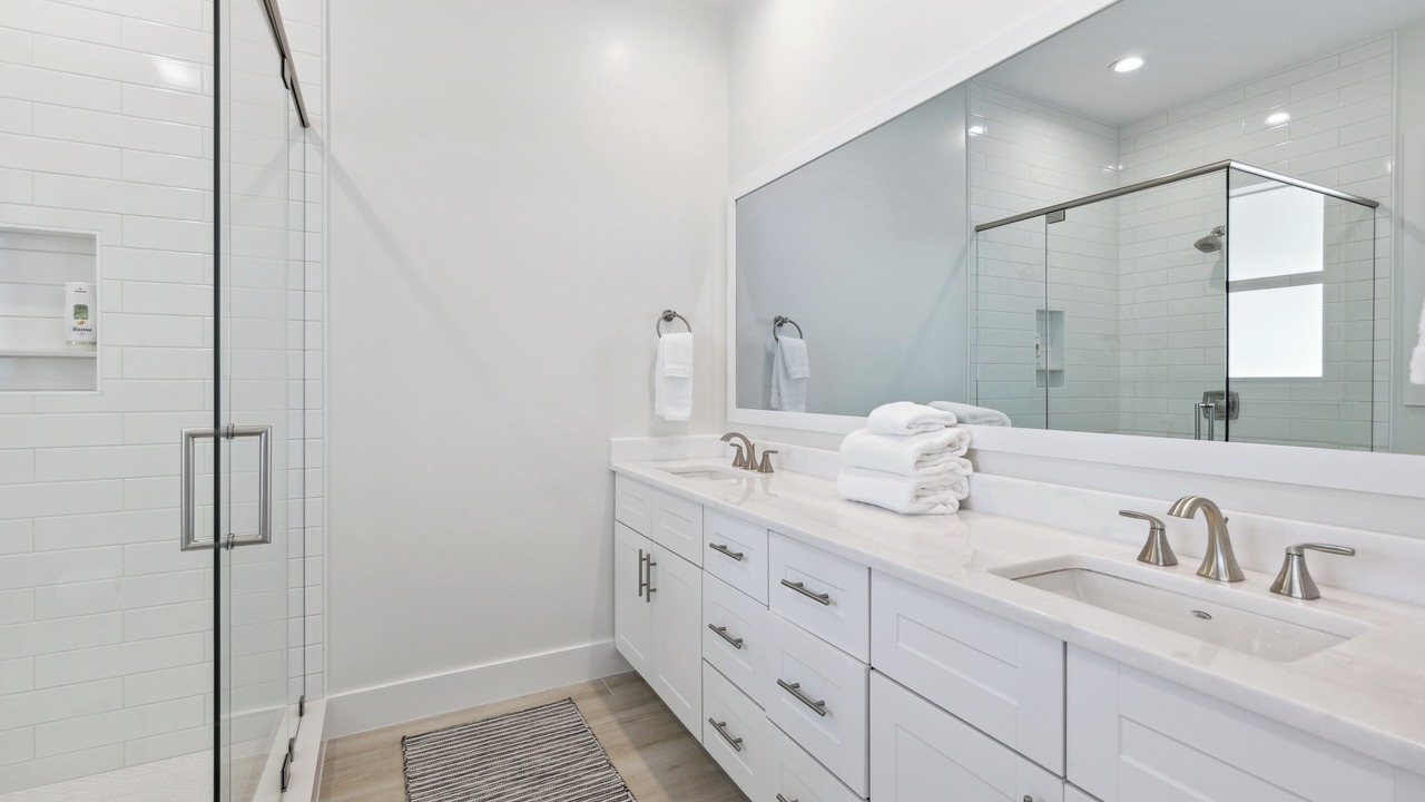 Photo of Bathroom in Green Turtle Cay