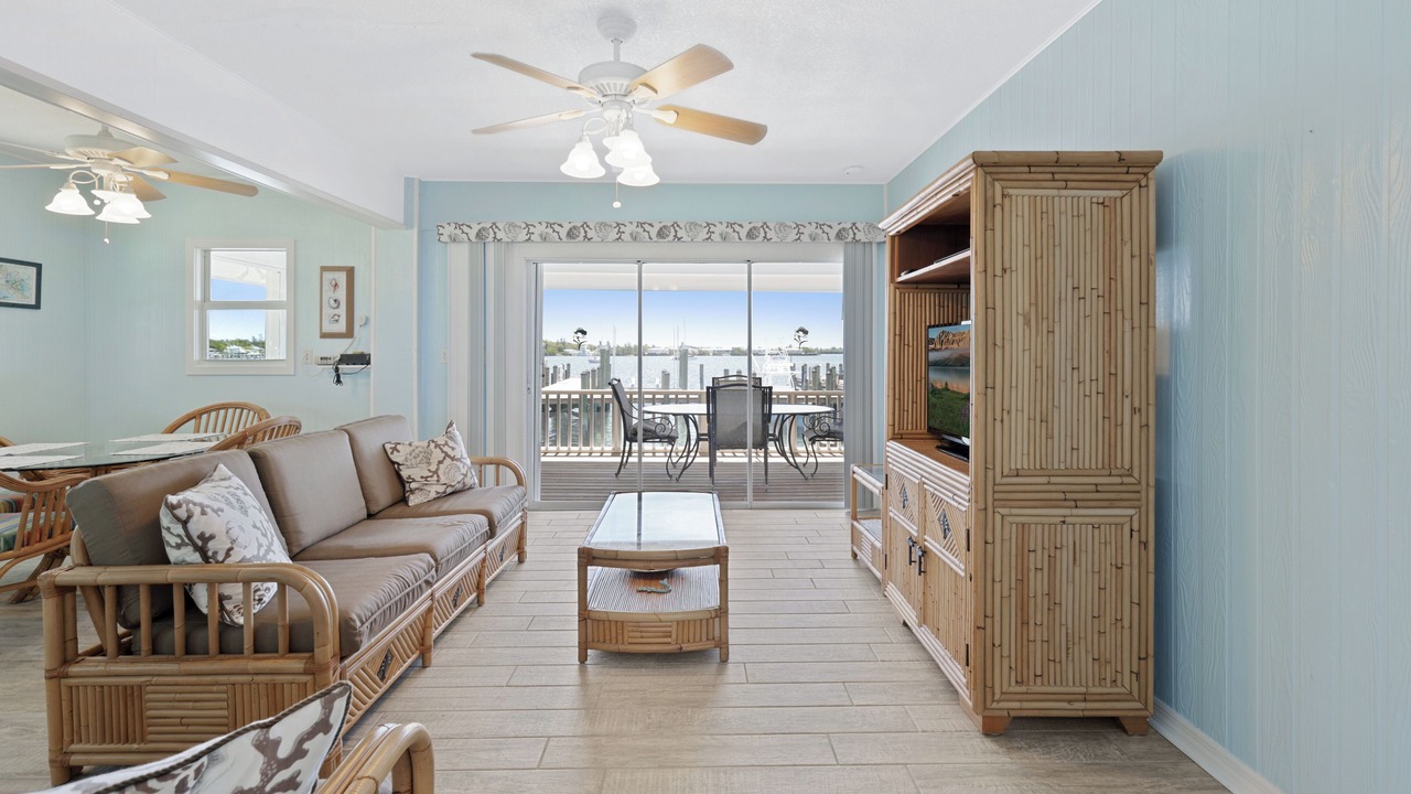 Photo of Bedroom in Green Turtle Cay