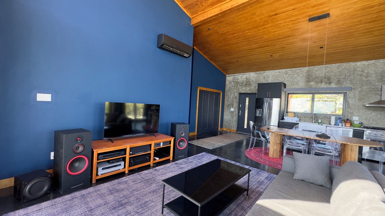 Photo of Livingroom in Rolleville