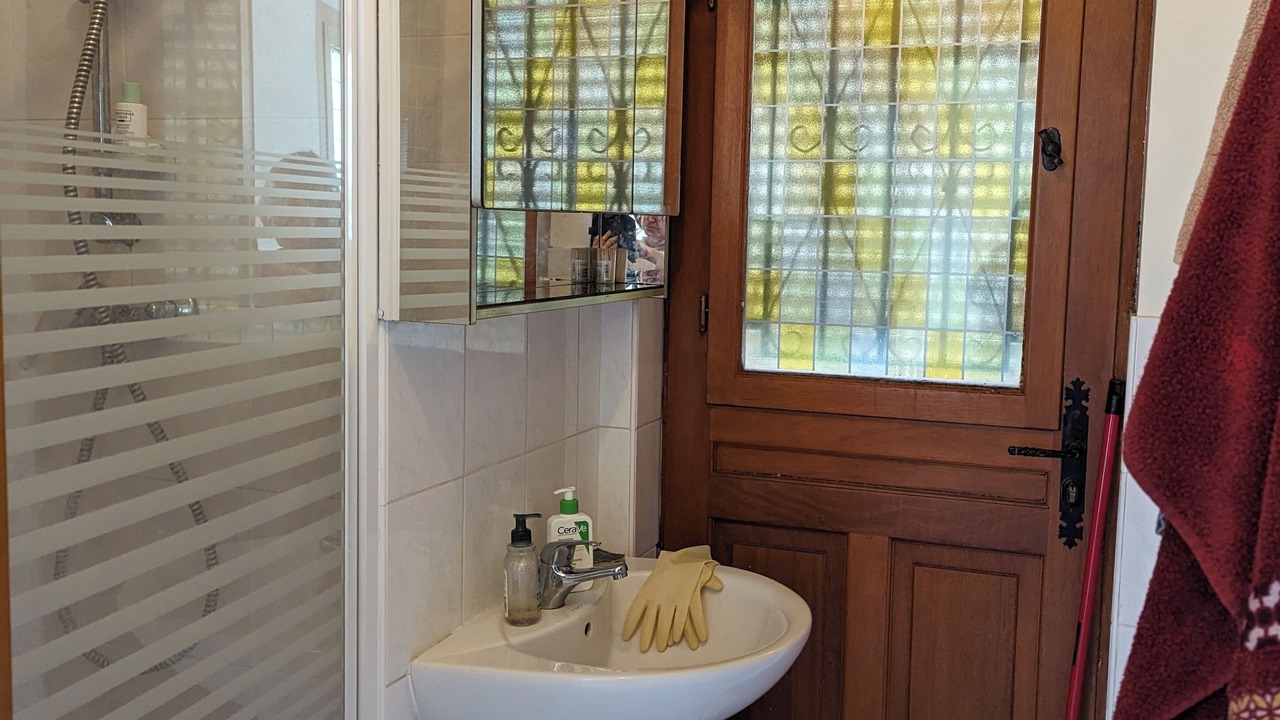 Photo of Bathroom in Fontenay-aux-Roses