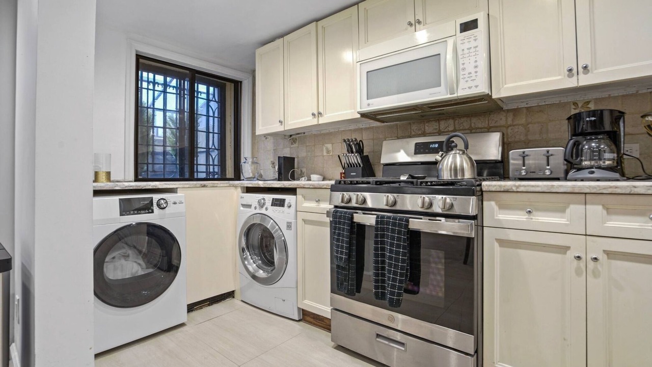 Photo of Kitchen in Midtown East