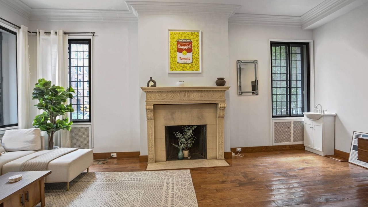 Photo of Livingroom in Midtown East