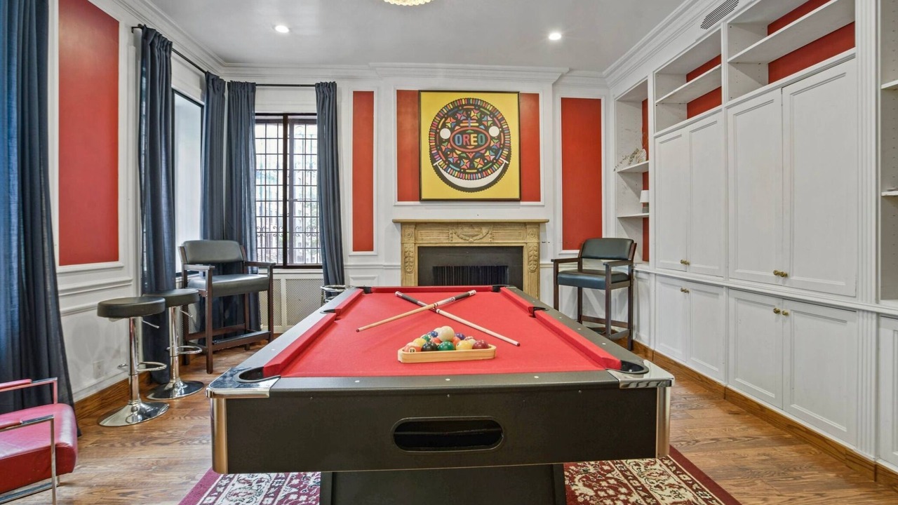 Photo of Bedroom in Midtown East