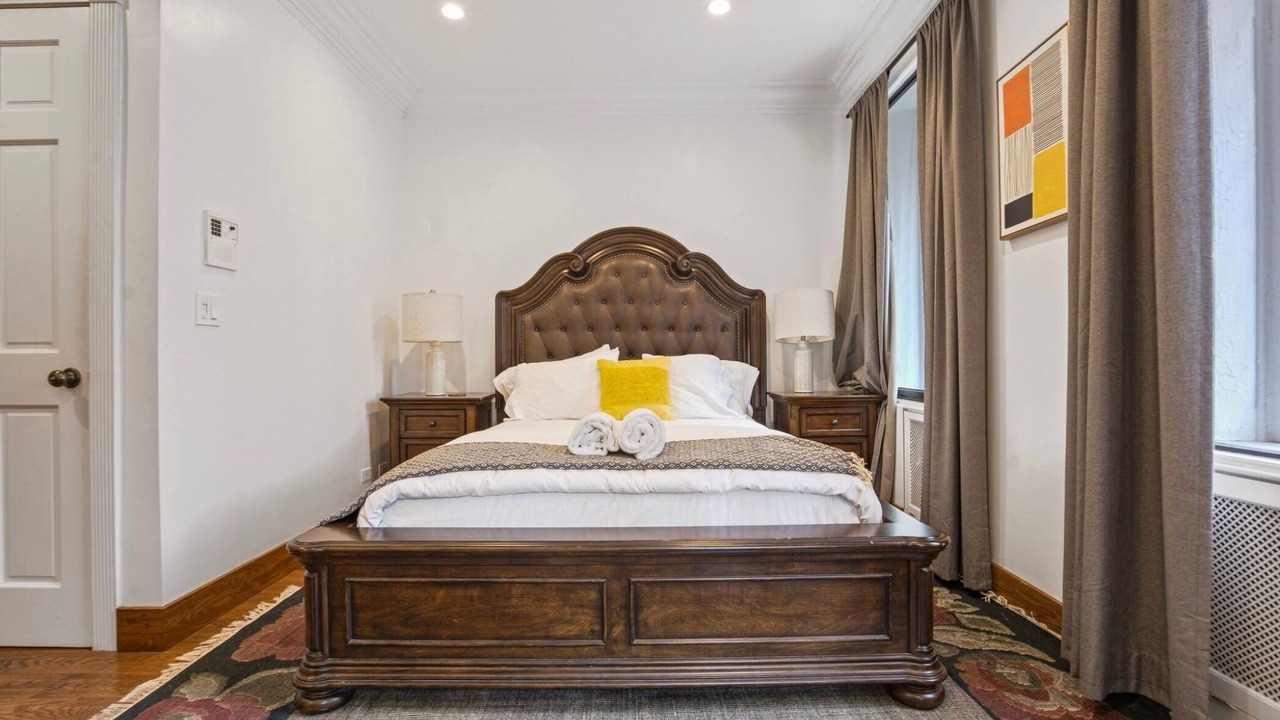 Photo of Bedroom in Midtown East