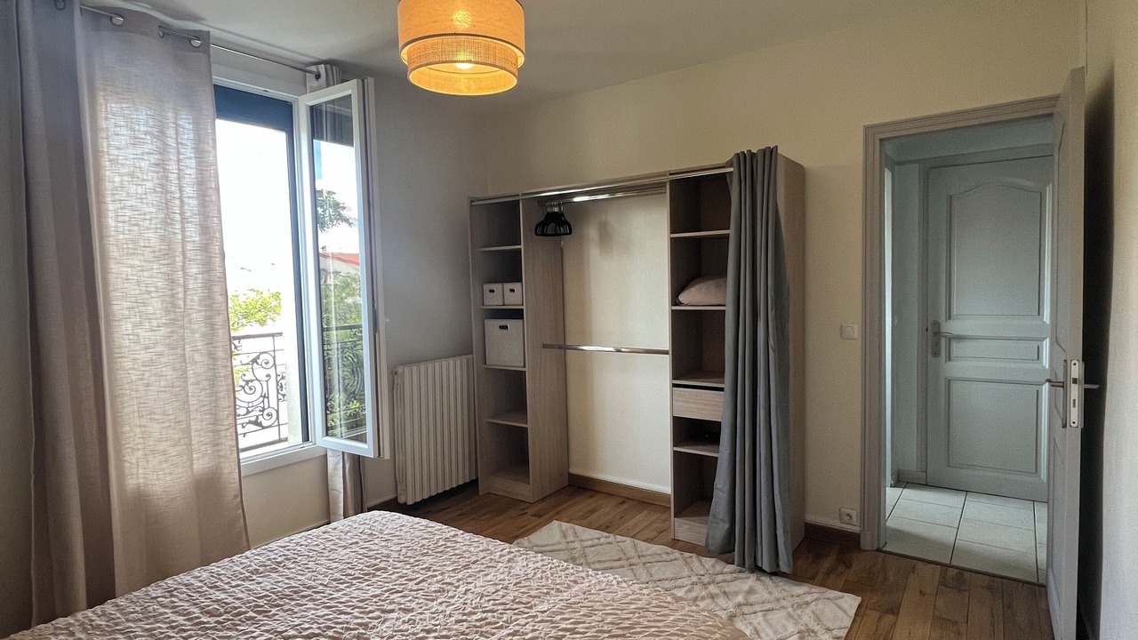 Photo of Bedroom in Alfortville