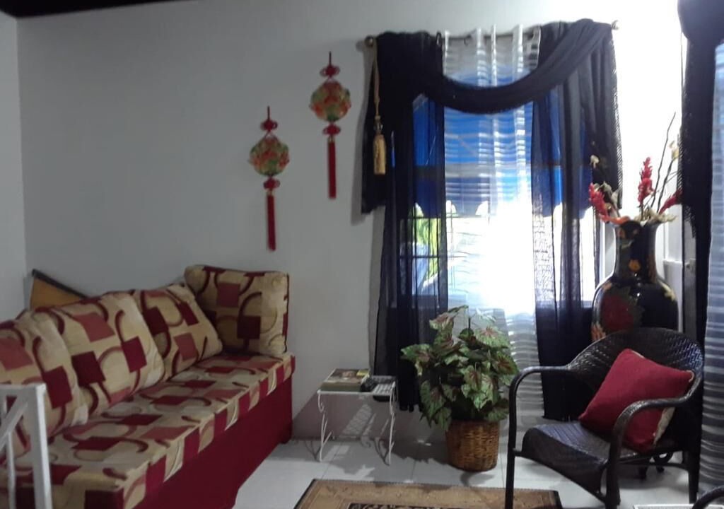 Photo of Livingroom in Camperdown