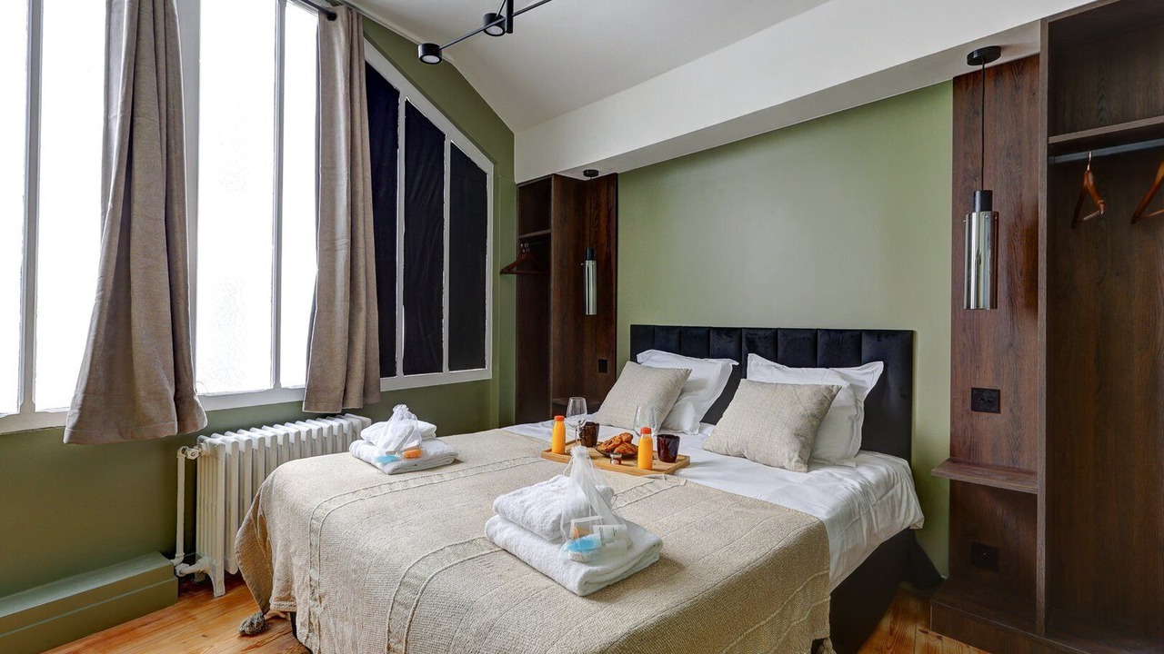 Photo of Bedroom in Saint-Lambert