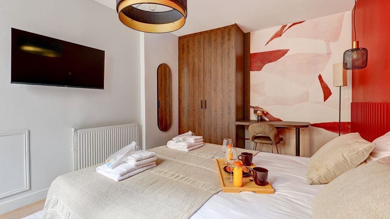 Photo of Bedroom in Saint-Lambert